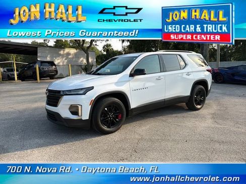 Used 2022 Chevrolet Traverse LS w/ Midnight/Sport Edition FWD image 2