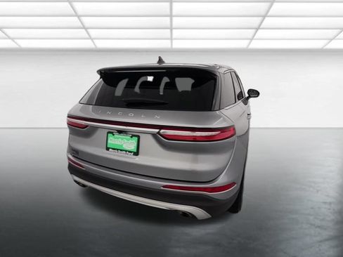 Used 2023 Lincoln Corsair AWD image 7