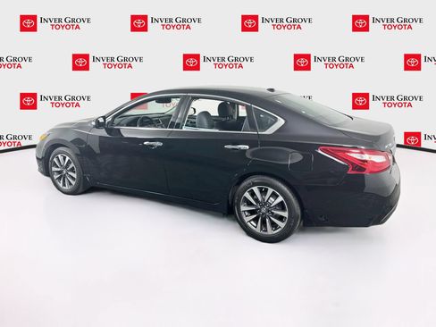 Used 2016 Nissan Altima 2.5 SL w/ 2.5 Technology w/LED Package FWD image 6
