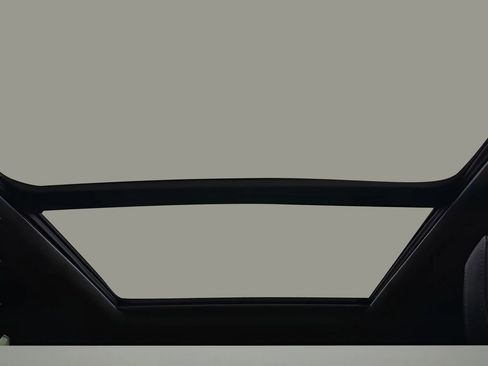 Certified 2026 Cadillac Vistiq Platinum image 15