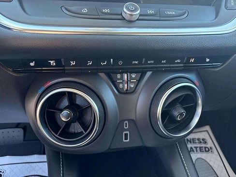 Used 2024 Chevrolet Blazer LT image 12