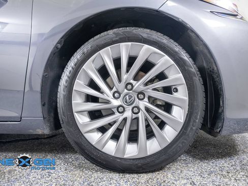Used 2019 Lexus ES 350 w/ Accessory Package FWD image 44