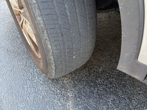 Used 2015 Kia Sorento LX image 6