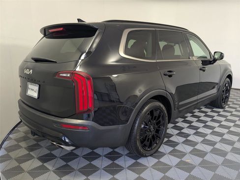 Used 2022 Kia Telluride SX w/ Nightfall Edition Package image 5