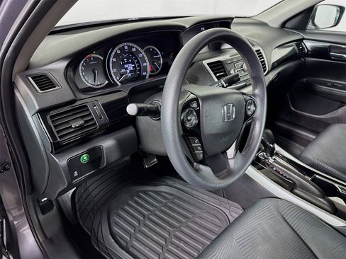 Used 2016 Honda Accord LX image 7