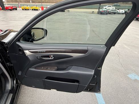 Used 2014 Lexus LS 460 AWD image 43