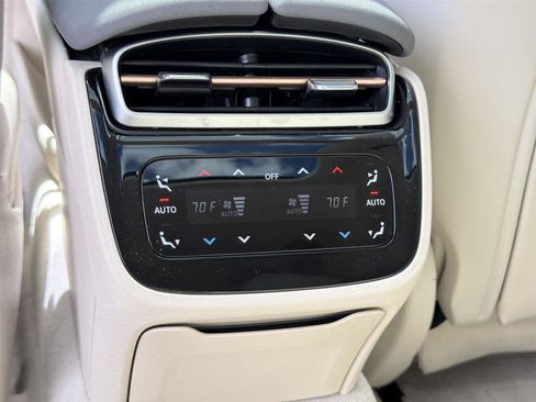 Used 2023 Mercedes-Benz EQS 580 4MATIC Sedan image 42