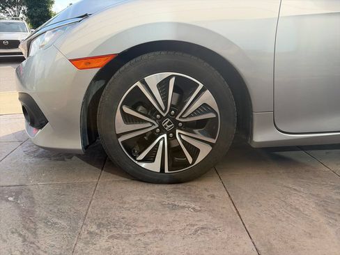 Used 2016 Honda Civic EX-T image 7