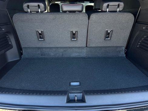 New 2026 Chevrolet Traverse RS FWD image 21
