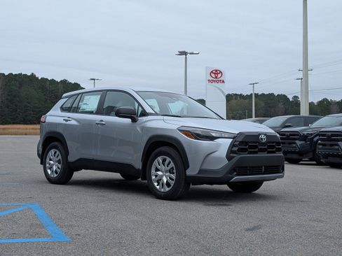 New 2026 Toyota Corolla Cross L image 7
