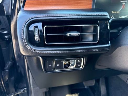 Used 2020 Lincoln Aviator Reserve w/ Equipment Group 201A AWD/4WD image 16