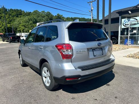 Used 2016 Subaru Forester 2.5i Limited w/ Popular Package #2 AWD/4WD image 6
