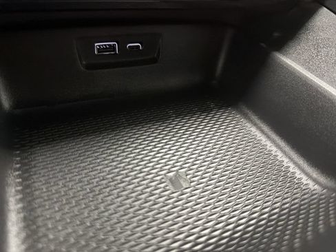 New 2026 GMC Terrain AT4 w/ LPO, Black Badging Package AWD/4WD image 26