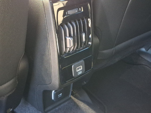 Used 2026 Jeep Compass Limited AWD/4WD image 20