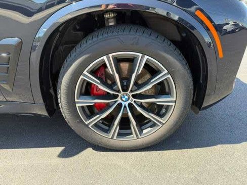 Used 2026 BMW X5 xDrive40i w/ M Sport Package AWD/4WD image 12