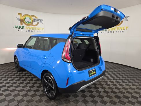 Used 2025 Kia Soul EX image 33