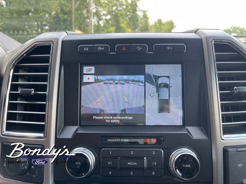 Used 2017 Ford F250 Platinum w/ FX4 Off-Road Package AWD/4WD image 6