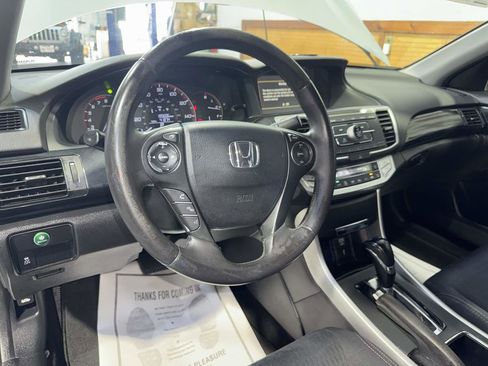 Used 2014 Honda Accord Sport image 16