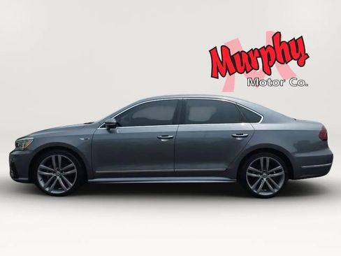 Used 2017 Volkswagen Passat 1.8T R-Line FWD image 5