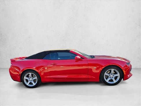 Used 2018 Chevrolet Camaro LT image 4