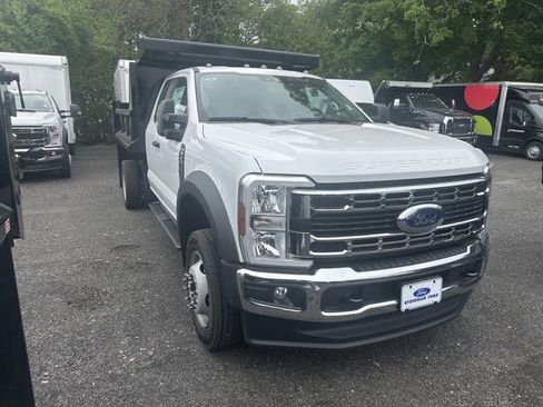 New 2025 Ford F550 XL 4x4 w/ XL Chrome Package image 3