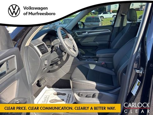 Certified 2023 Volkswagen Atlas SE w/ Panoramic Sunroof Package FWD image 17