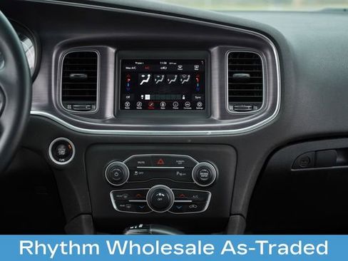 Used 2018 Dodge Charger SXT RWD image 24