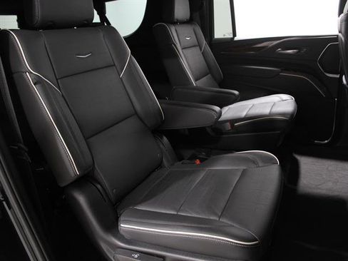 Certified 2024 Cadillac Escalade ESV Premium Luxury image 21