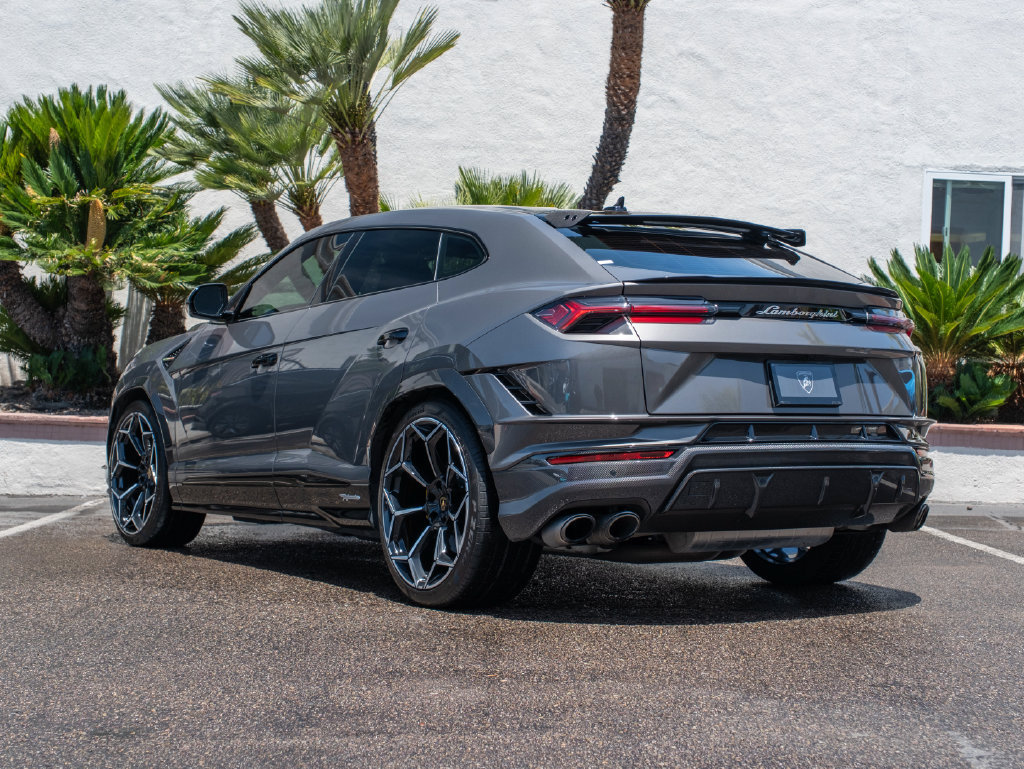 Used 2024 Lamborghini Urus Performante AWD/4WD image 44