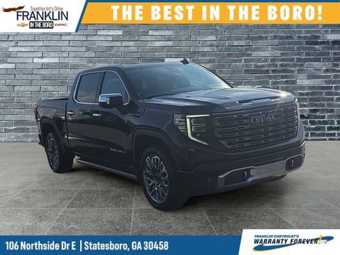 Used 2023 GMC Sierra 1500 Denali Ultimate AWD/4WD image 8