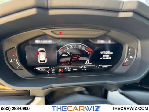 Used 2023 Lamborghini Urus S image 24