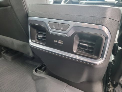 Used 2024 Chevrolet Silverado 1500 LTZ AWD/4WD image 16
