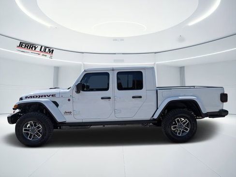 New 2026 Jeep Gladiator Mojave image 6