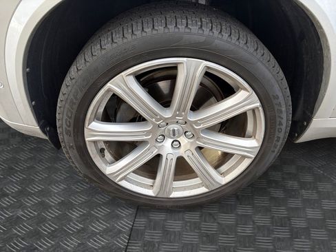 Used 2018 Volvo XC90 T6 Inscription w/ Convenience Package image 9