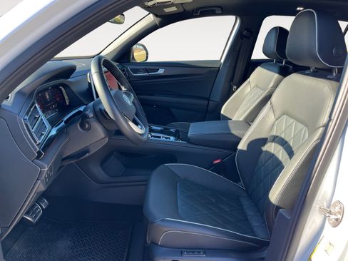 Certified 2025 Volkswagen Atlas Cross Sport SEL Premium R-Line image 10