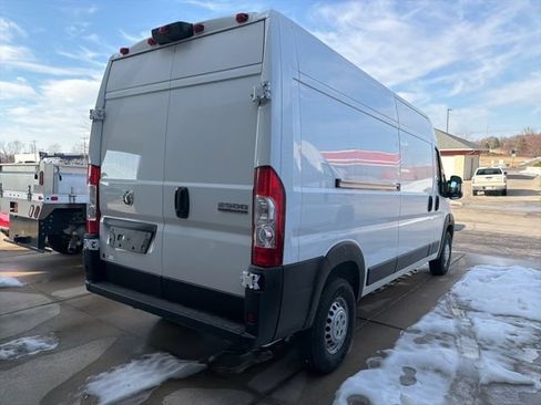 New 2026 RAM ProMaster 2500 w/ Convenience Group FWD image 7