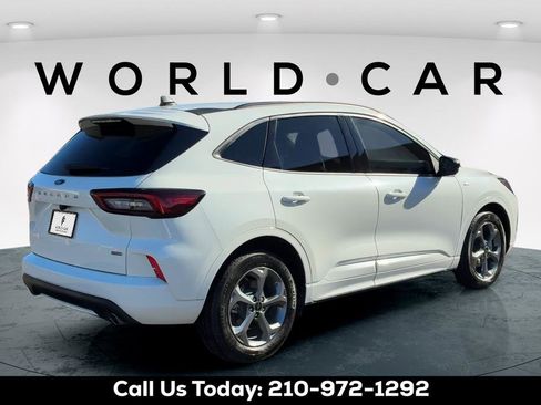 Used 2024 Ford Escape ST-Line w/ Equipment Group 301A FWD image 3