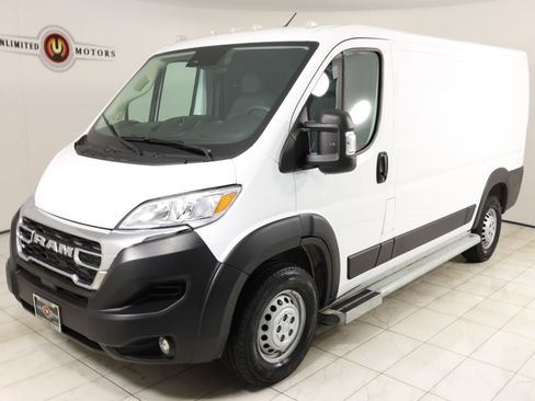 Used 2025 RAM ProMaster 2500 w/ U-Haul Equipment Group FWD image 5