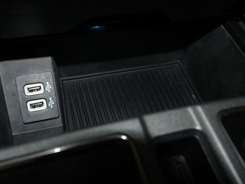 Used 2018 Ford F150 Raptor w/ Equipment Group 802A Luxury image 20