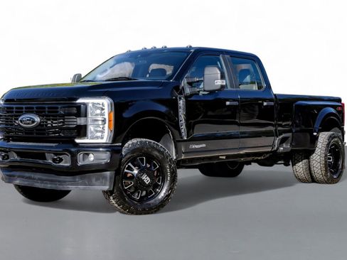 Used 2023 Ford F350 XL w/ XL Chrome Package image 5