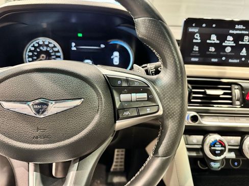 Used 2023 Genesis G70 2.0T w/ Sport Prestige Package image 10