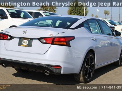 Used 2024 Nissan Altima 2.5 SR image 5
