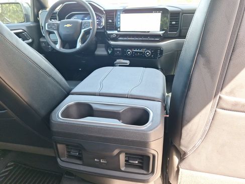 Used 2025 Chevrolet Silverado 1500 LT RWD image 32