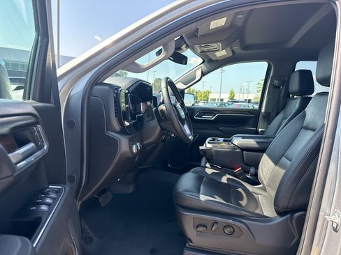Certified 2025 GMC Sierra 1500 SLT AWD/4WD image 13