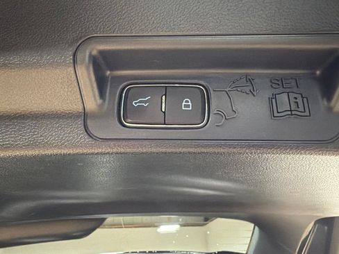 Used 2023 Ford Explorer XLT w/ Equipment Group 202A AWD/4WD image 42