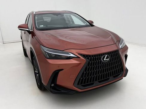 Certified 2025 Lexus NX 350 AWD w/ Accessory Package (2T) image 7
