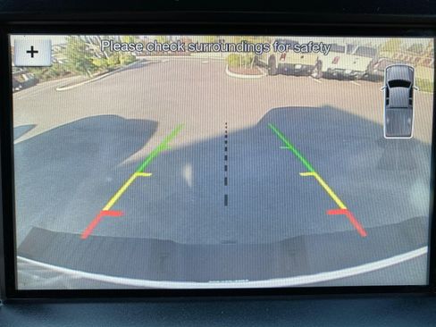 Used 2017 Ford F350 Lariat w/ FX4 Off-Road Package image 18