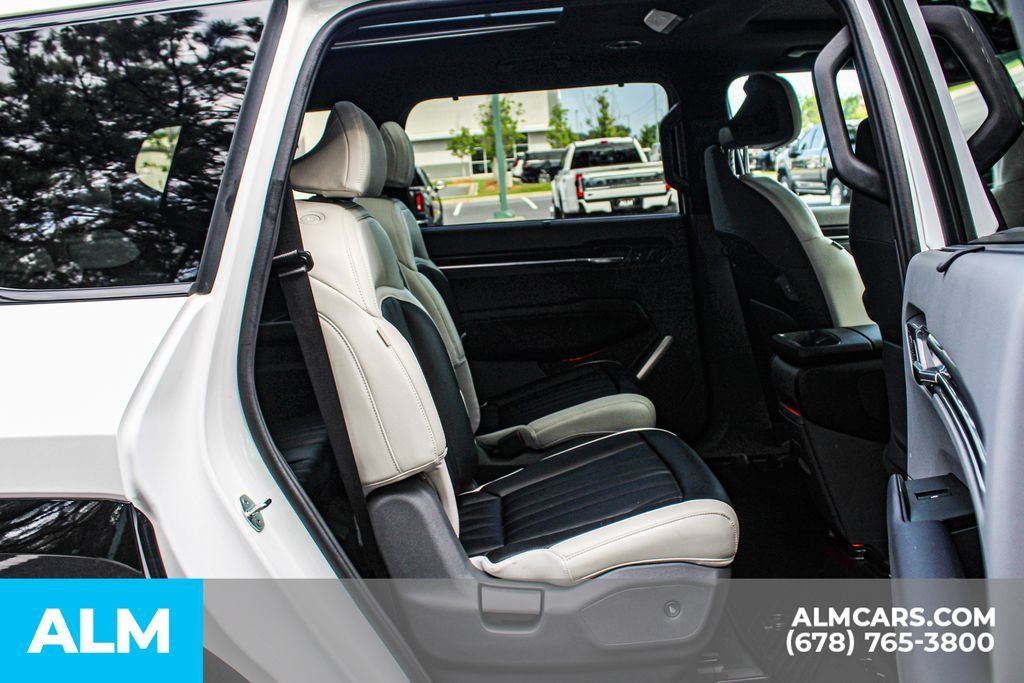 Used 2024 Kia EV9 GT-Line AWD/4WD image 21