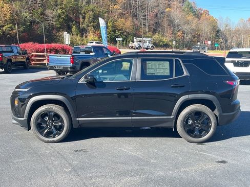 New 2026 Chevrolet Equinox LT w/ Convenience Package II image 2