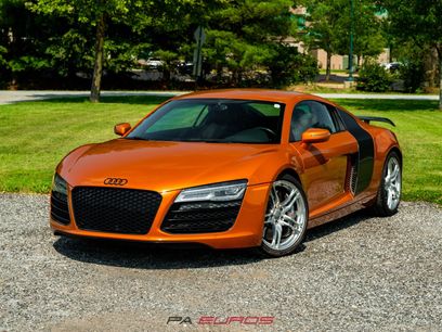 Used 2014 Audi R8 V8 w/ Ceramic Brake Package